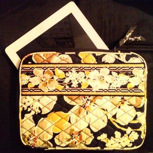 iPad Vera Bradley Cover Fits All Tablets Up To 11.